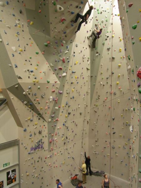 Datei:Kletterhalle.JPG