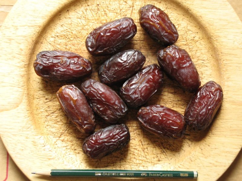Datei:Dattel Medjool.JPG