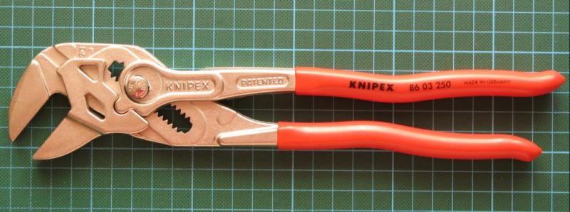 Datei:Zangenschluessel Knipex 8603250.JPG
